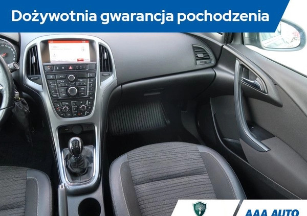 Opel Astra cena 40000 przebieg: 181340, rok produkcji 2016 z Nowe Miasto Lubawskie małe 106